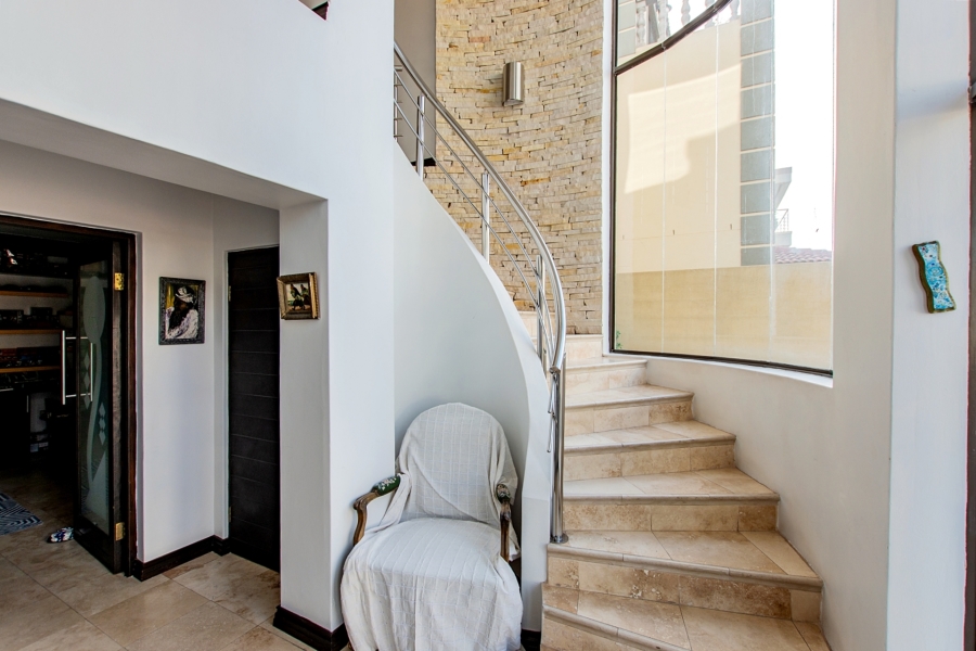 5 Bedroom Property for Sale in Calypso Beach Western Cape
